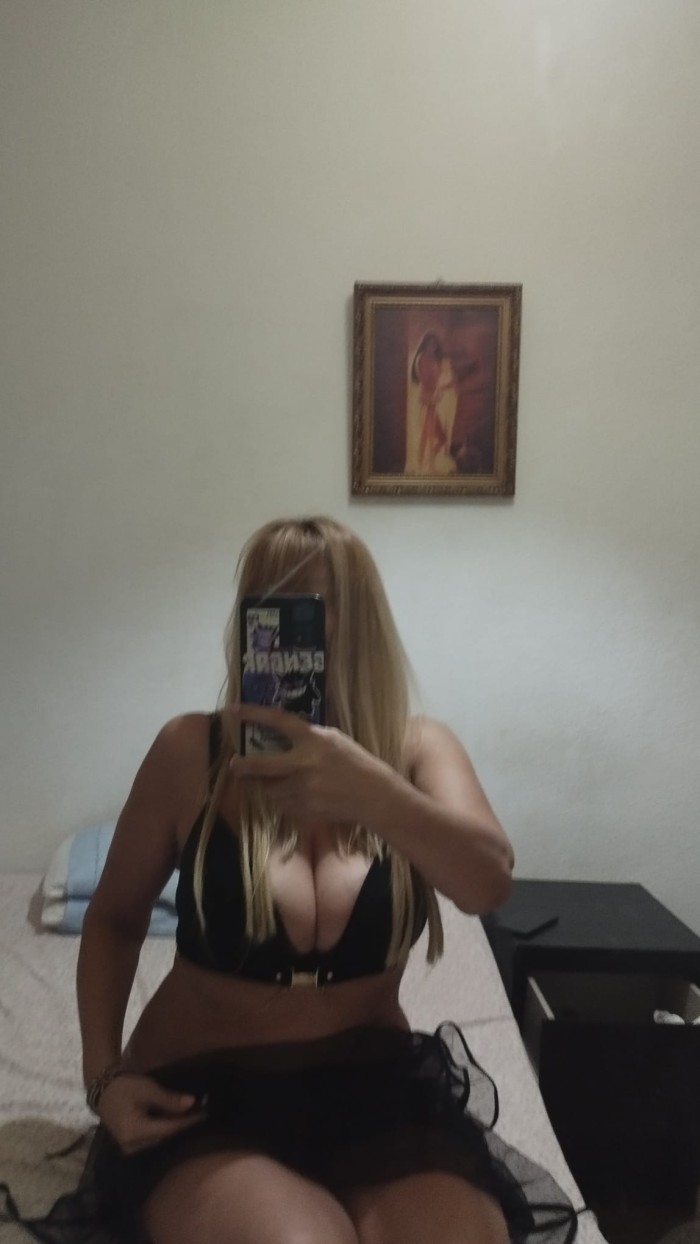 Antonella italiana novedad en Toledo rubia esplend