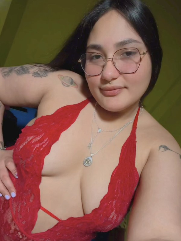 Morbosa jovencita lista para complacerte llamame