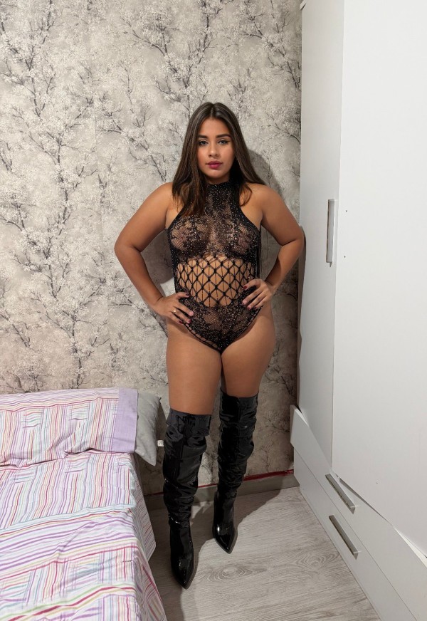 Tu niña fiestera cariñosa morbosa Ainhoa