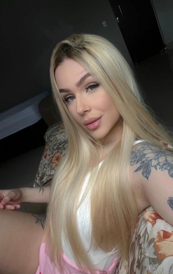 Ambar bonita RUBIA NUEVA en la ciudad