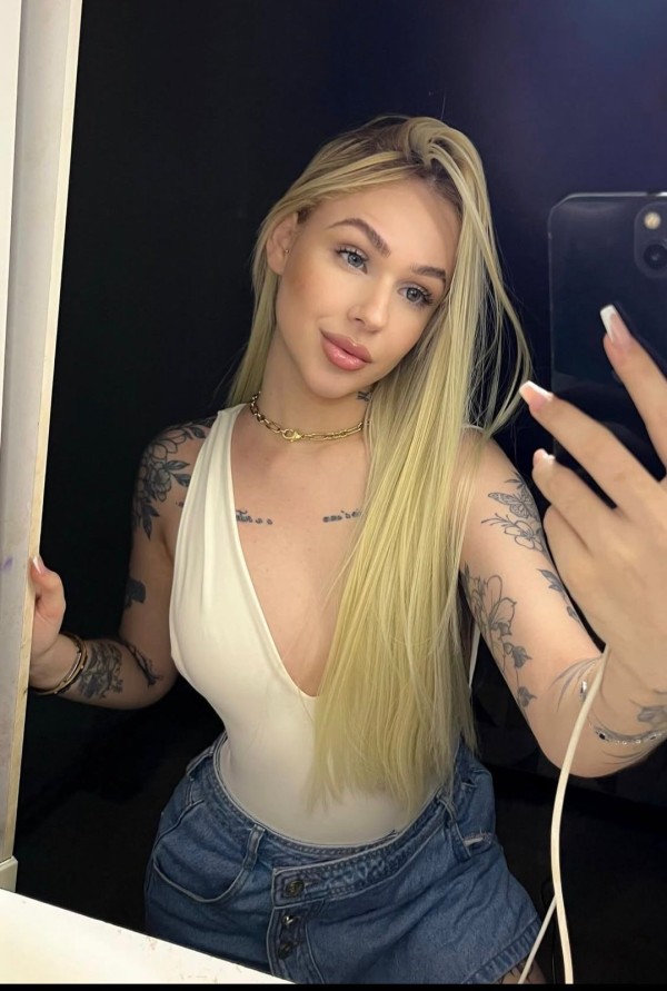 Ambar bonita RUBIA NUEVA en la ciudad