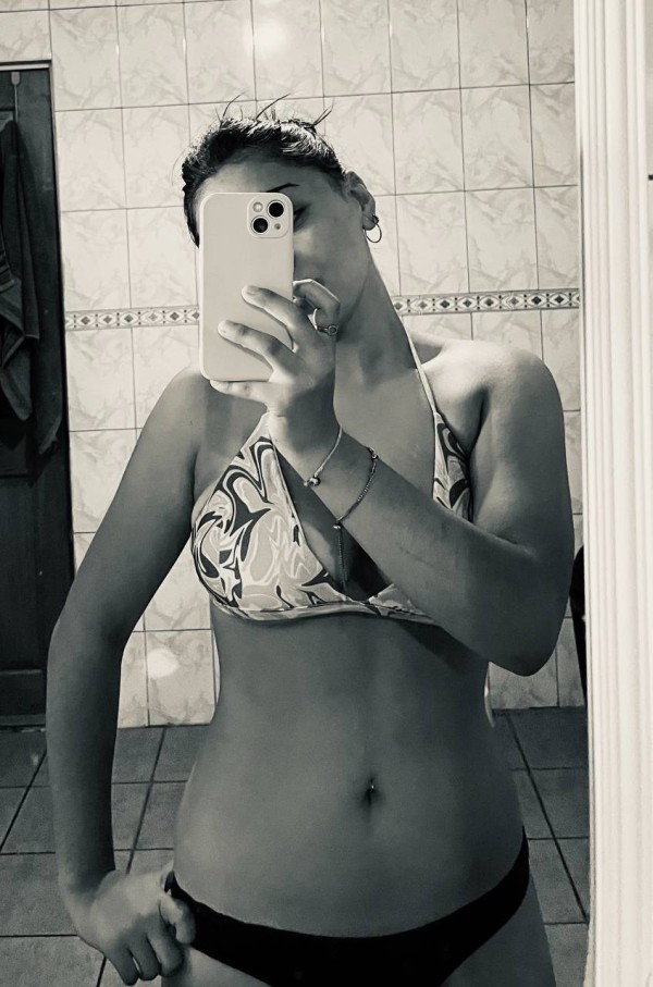 Melany latina elche carrus..independiente