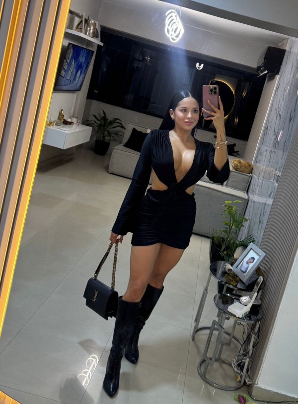 JADE, chica sexy caliente y fiestera para cumplir tus fantasías!!!