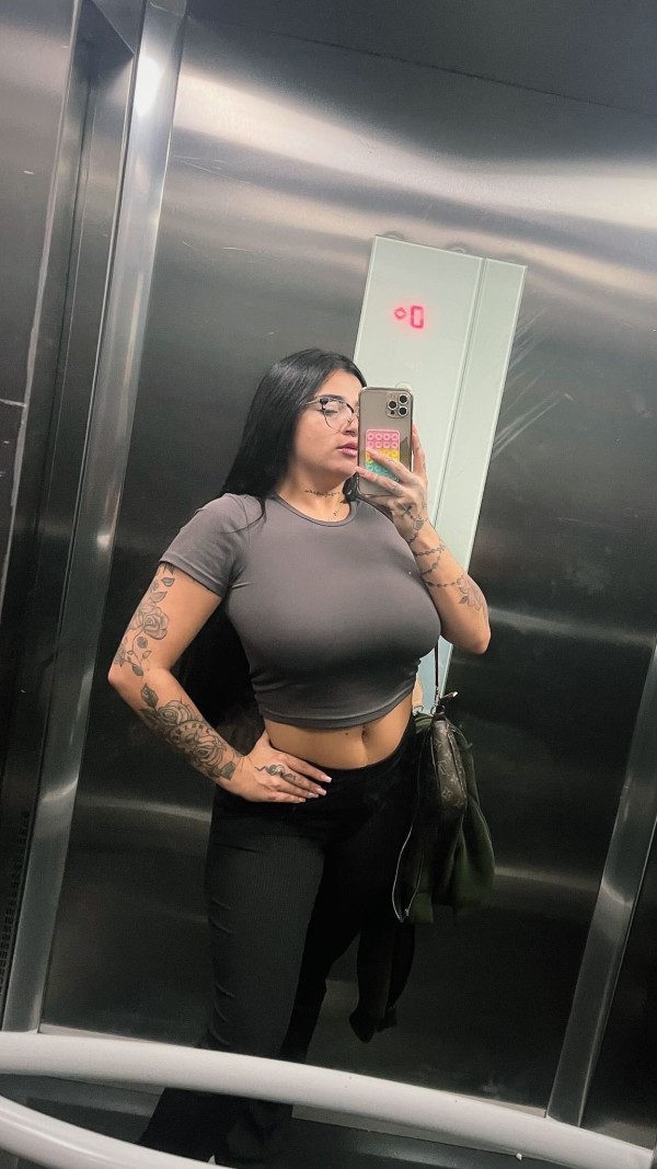 Un huracán de diversión, fiestera y sensual