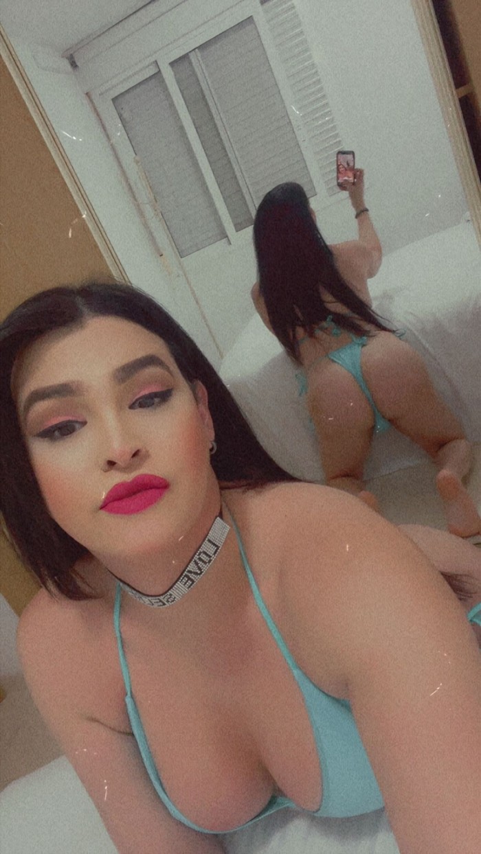 VIANKA POLLONA EN BENIDORM Y FIESTERA A TOPE