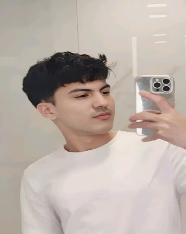 Reciénllegado versátil joven guapo real popers