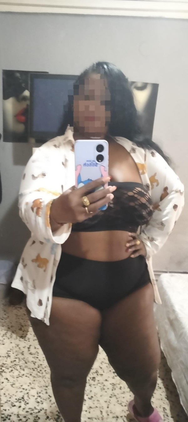 SARITA MUY JUGUETONA