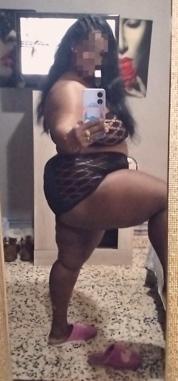 SARITA MUY JUGUETONA