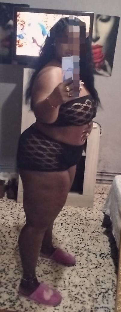 SARITA MUY JUGUETONA