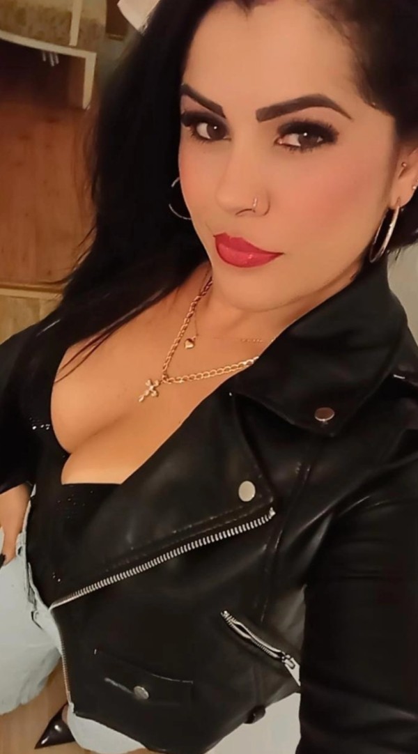 Novedad Jovencita muy bella