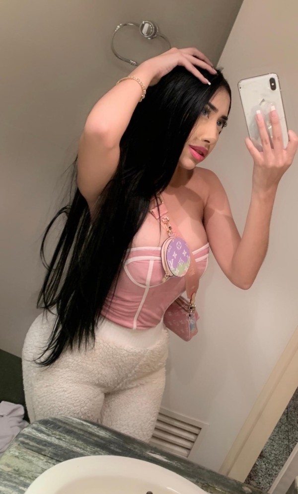 Hazme todo menos hacerme perder el tiempo transexual fiestera la mas top