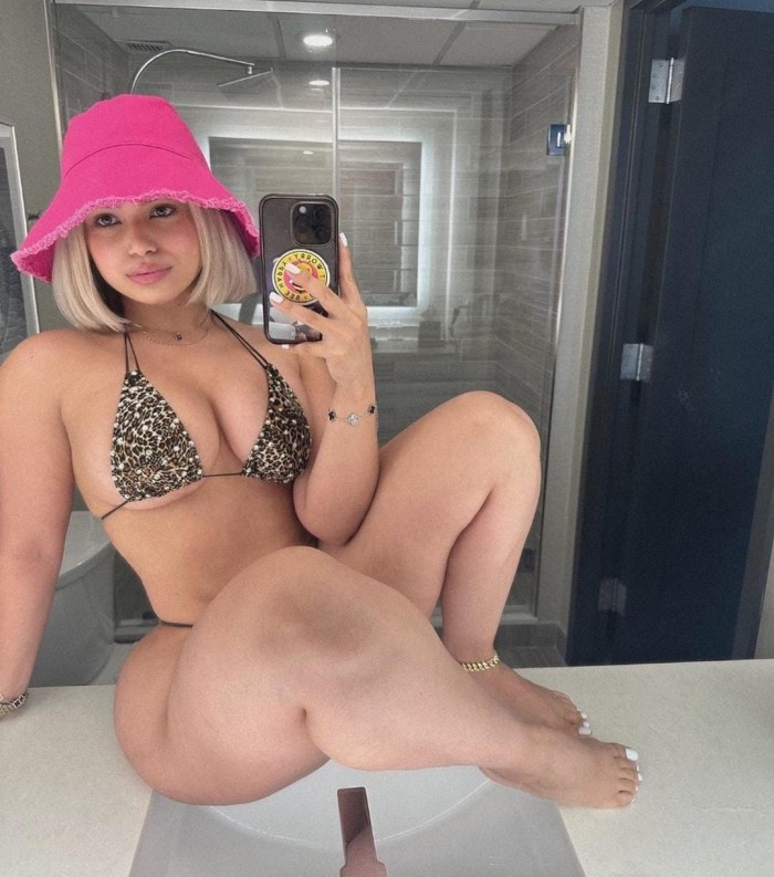 Busco encuentros divertidos de sexo a cambio de un