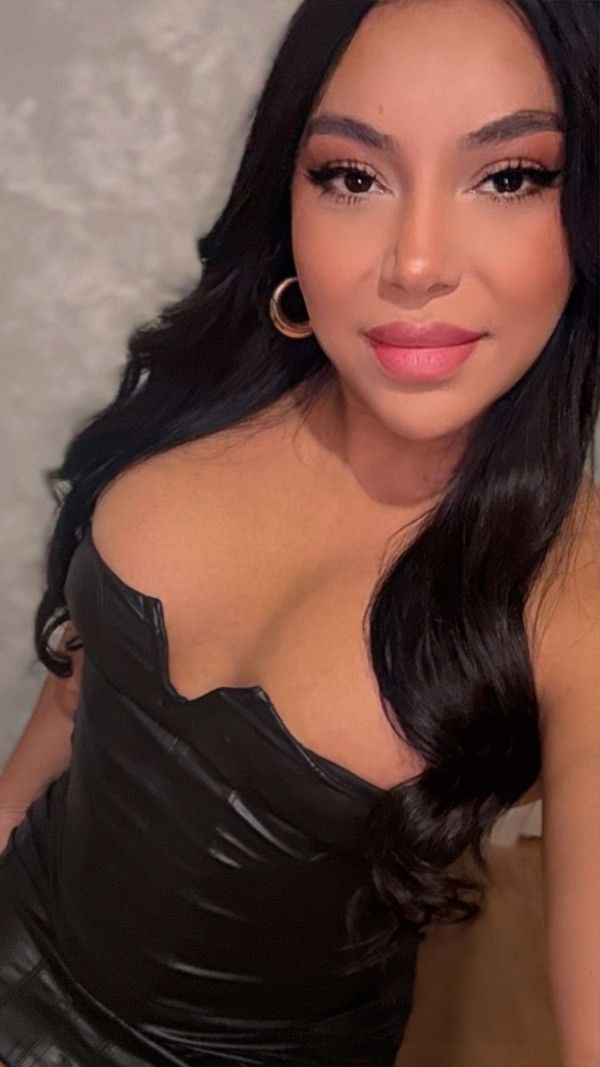 bellaWendy transexual  fiestera morbosa y juguetona