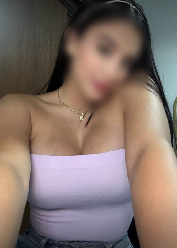 ———–MIA———– JOVEN LATINA CUERPAZO NOVEDAD
