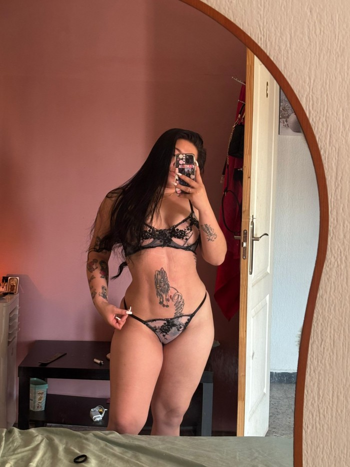 TEEN CALIENTE, TE APETECE ALGO RICO Y MOJADO