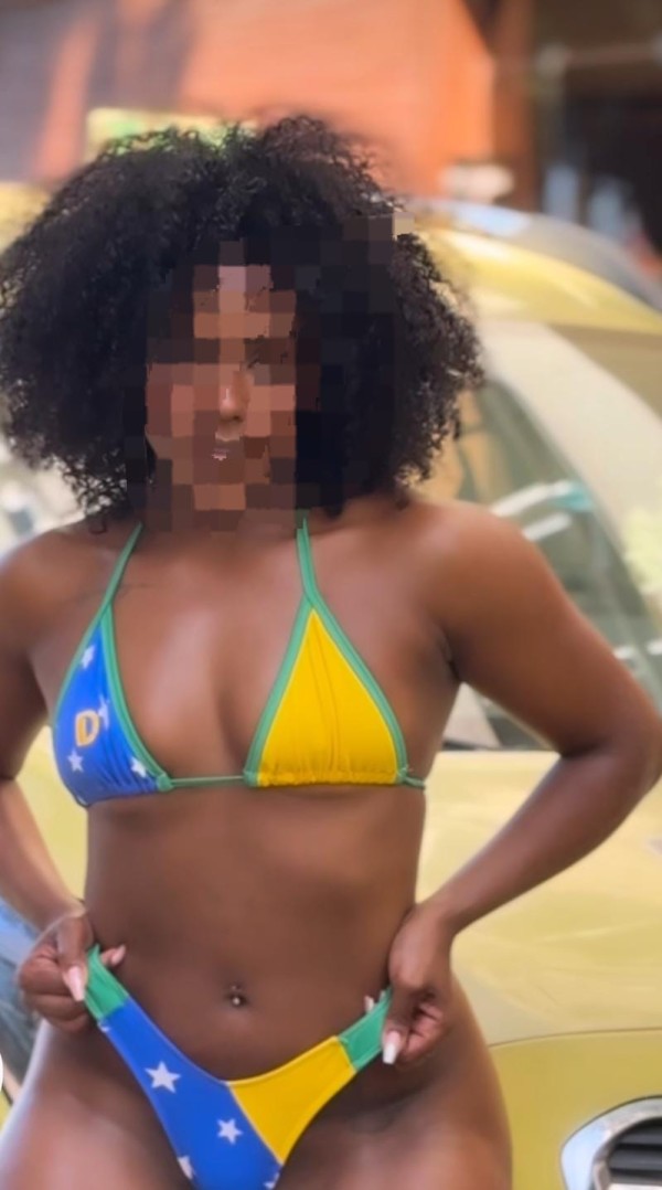 Brasileña manuziña