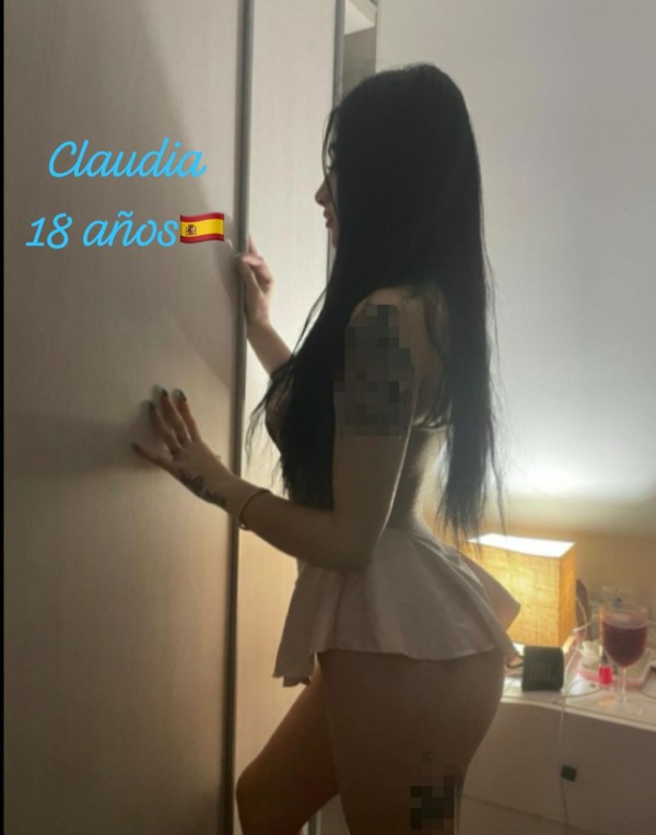 Compañeras de piso españolas 18 años ESPECTACULAR TENTACIÓN