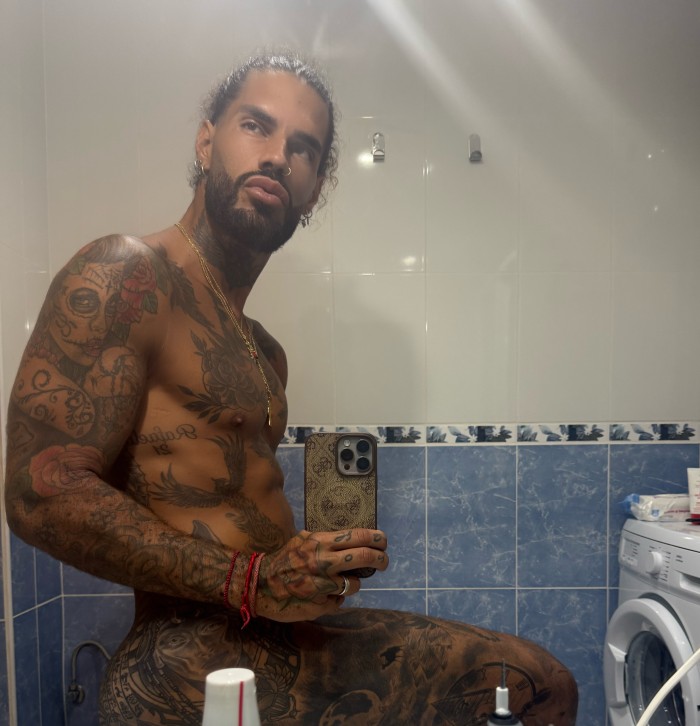 Vendo mis Videos follando CANARIO ELEGANT VIP MACHO FIBRADO DOMINANTE