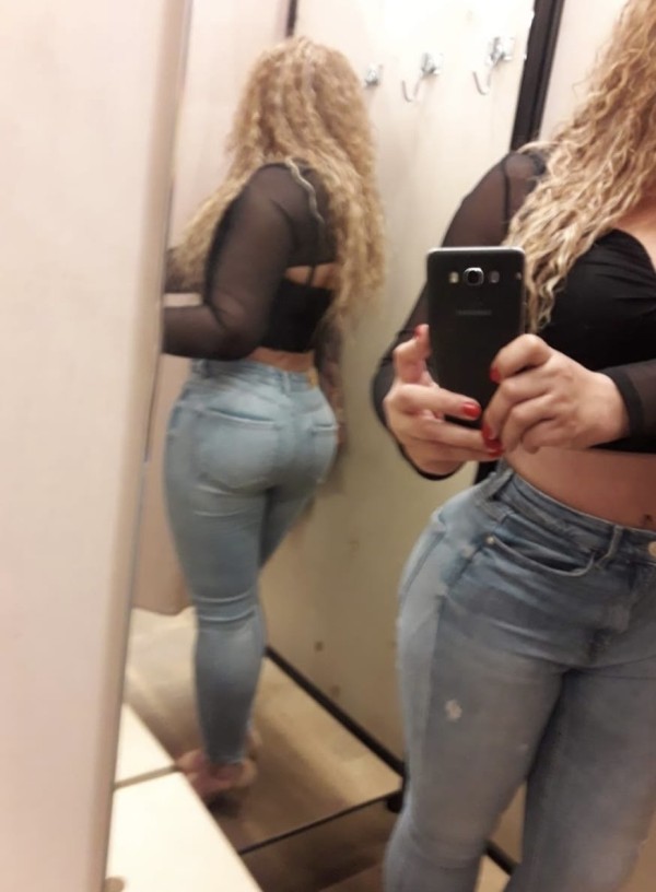 Rubia madurita follame como una buena puta!!  Bilbao 2h 150 en Bilbao