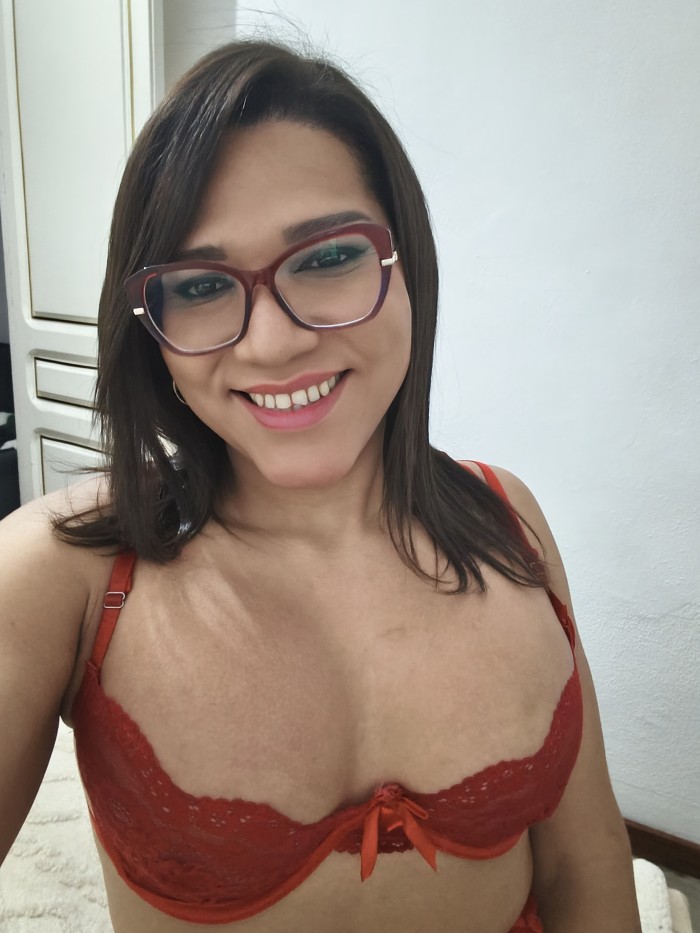 Nena fogosa morboso disp en Sants placer fiesta