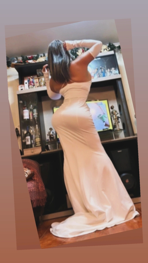 VECINDARIOS. LO QUÉ VES ENCONTRARÁS BELLA PERUANA MUY CARIÑOSA