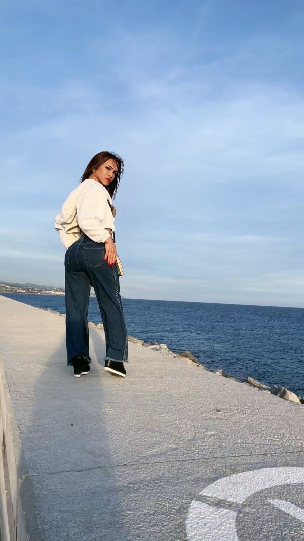 Soy una chica trans muy amigable coqueta con ganas de cumplir todas tus fan