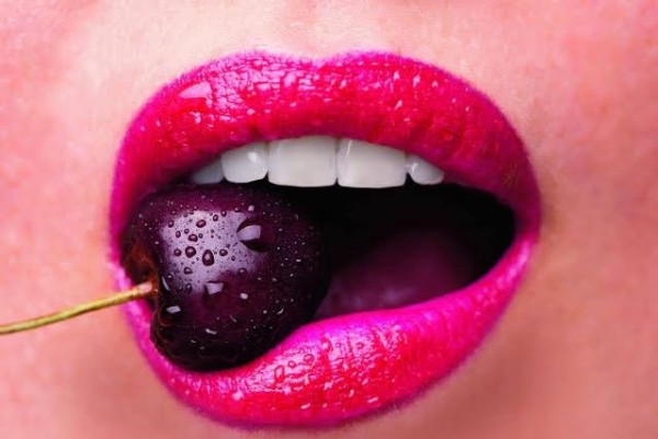 SE OFRECE PLAZA PARA CHICAS DE NIVEL EN ALICANTE