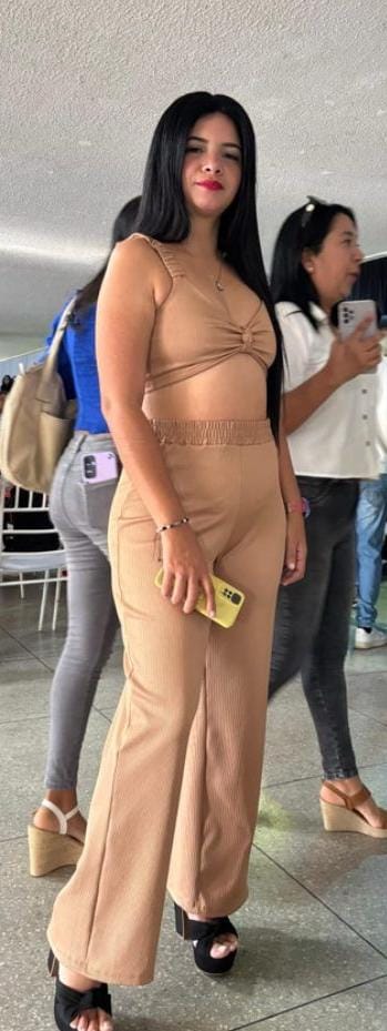 RICA, SENSUAL Y ARDIENTE MORENA EN GANDIA PLAYA