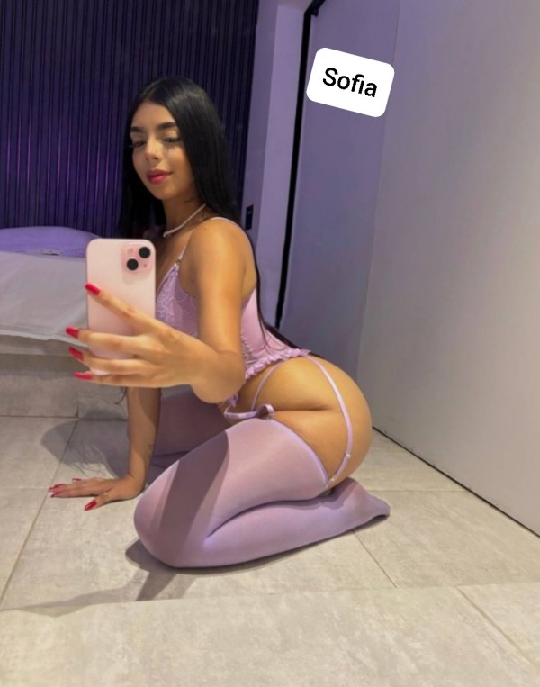 Amigas en plaza  eliptica  Ven a conocerme