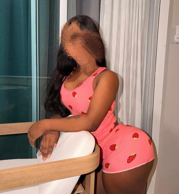 Fiestera Caliente coño apretado