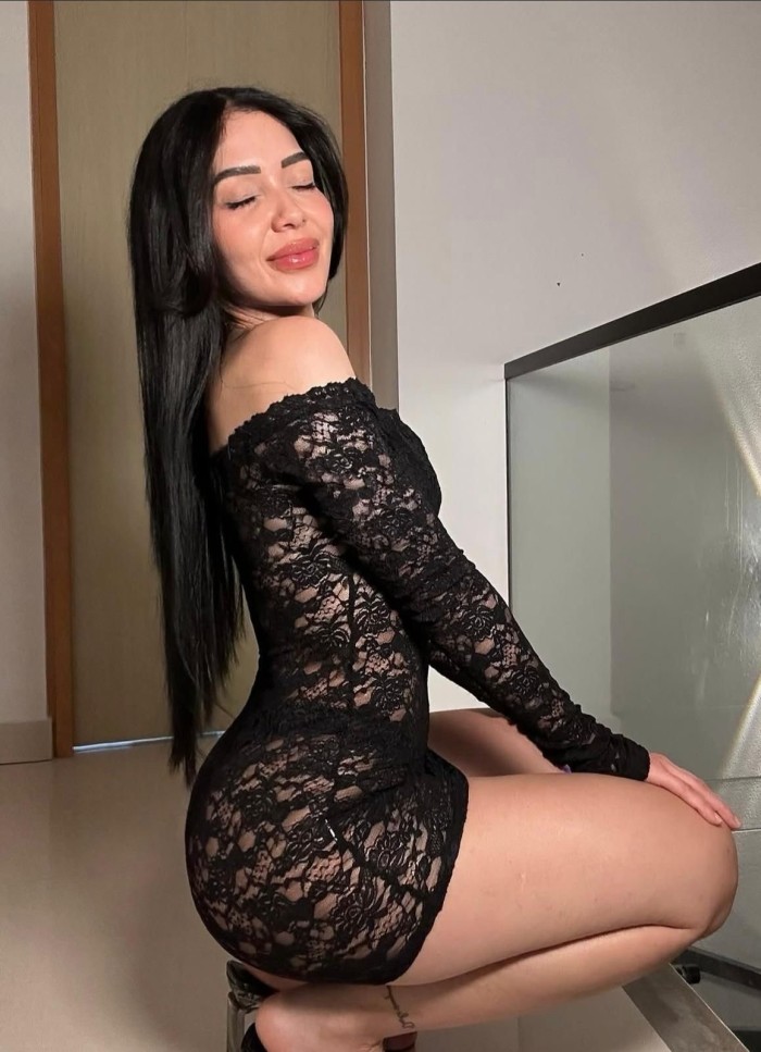 Brasileña primera vez en Málaga jovencita piso pv