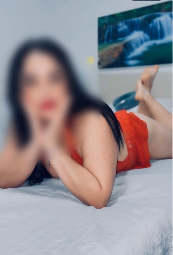 CHANEL 30 años, SEDUCTORA y muy fogosa…