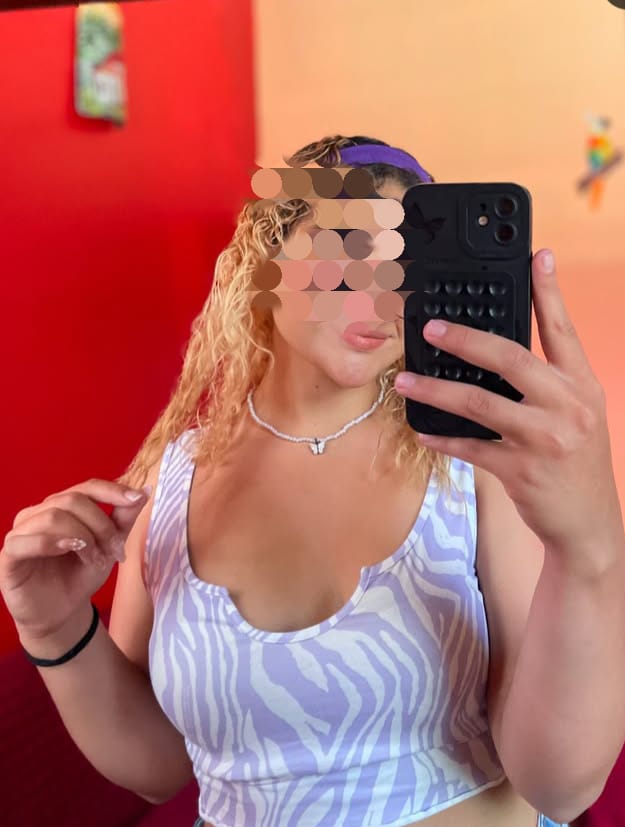 Preciosa Latina ardientes cariñosa BETANZOS