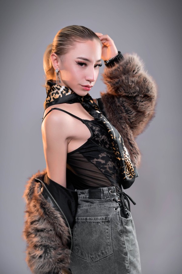 Conejita Rubia Paisa – Cosplayer