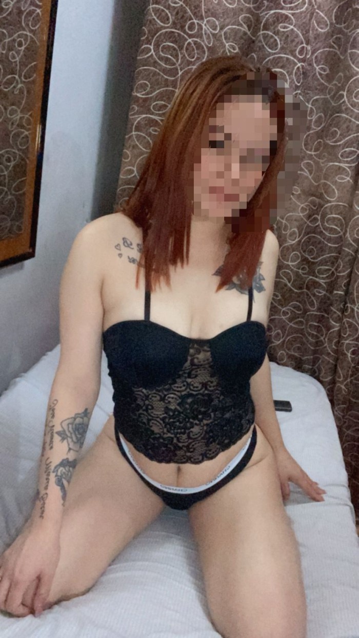 HERMOSA FIESTERA Y CALIENTE