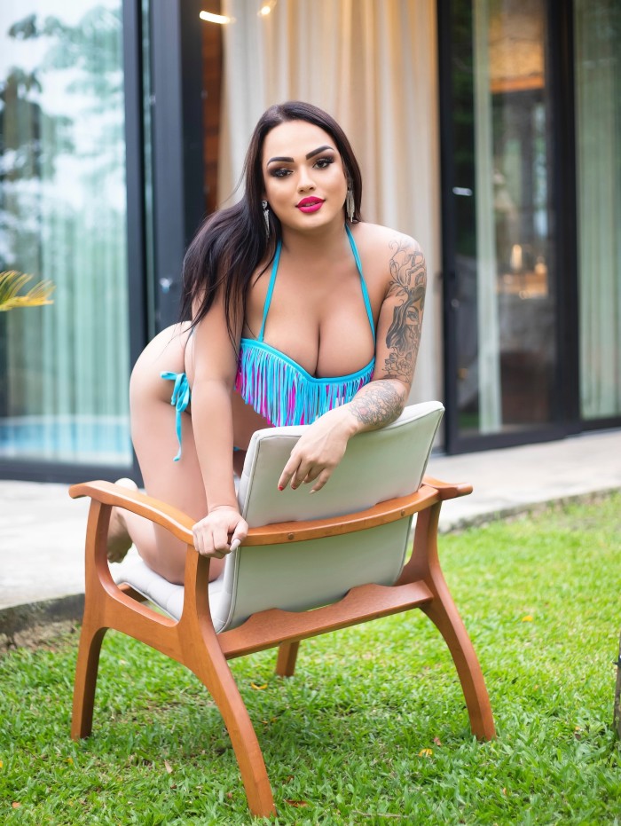 Emelly dorminte