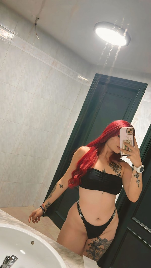 Santa Cruz, Samatha 24 Años, Colombiana