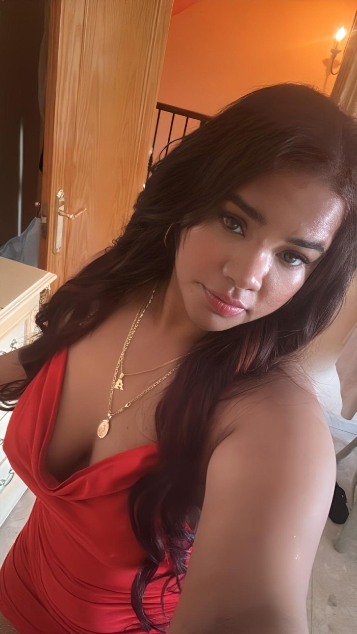 JOVENCITA FIESTERA EN MALAGA ZONA CARRANQUE