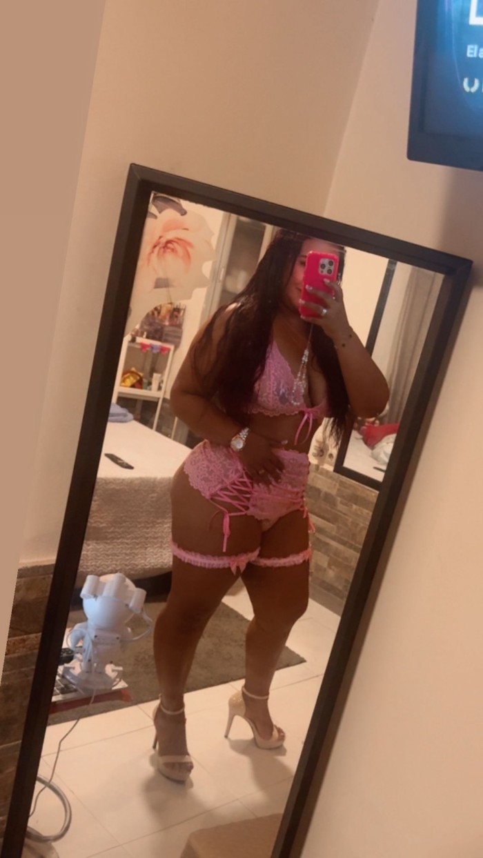 JOVENCITA FIESTERA EN MALAGA ZONA CARRANQUE