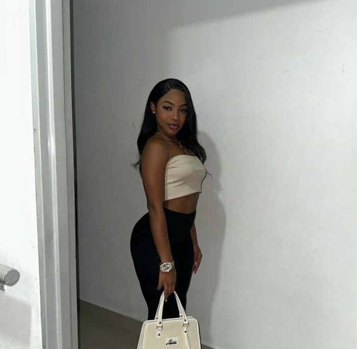 Jovencita Daniela navas