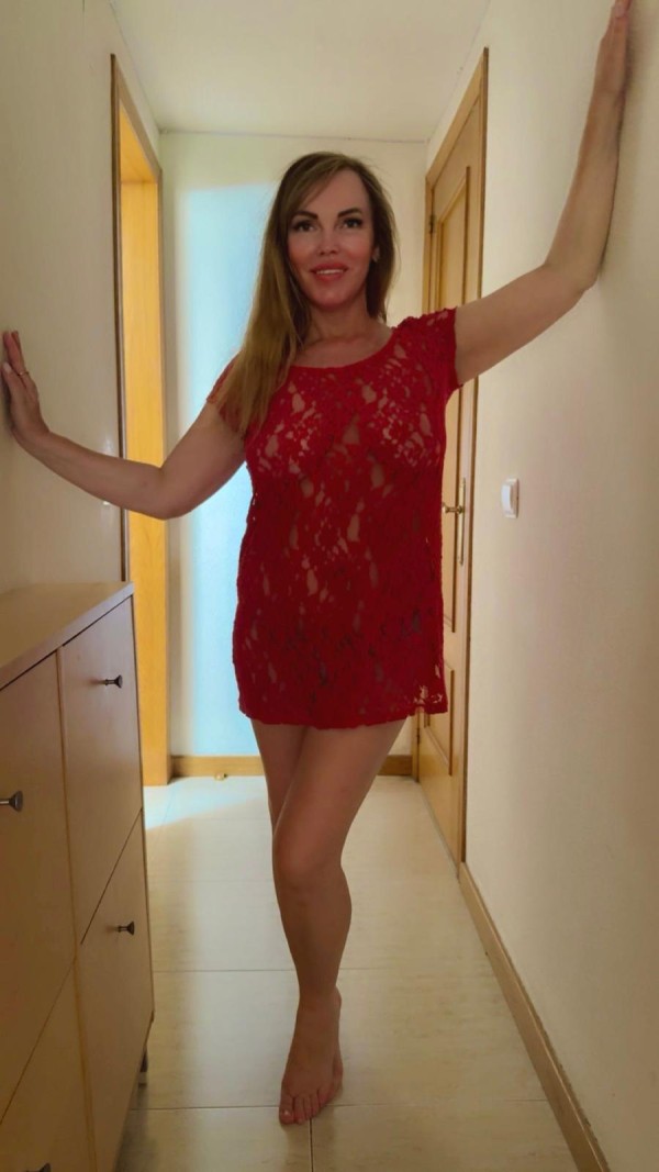 Sensual y Completá Daría de nuevo en la cala Viyajollosa