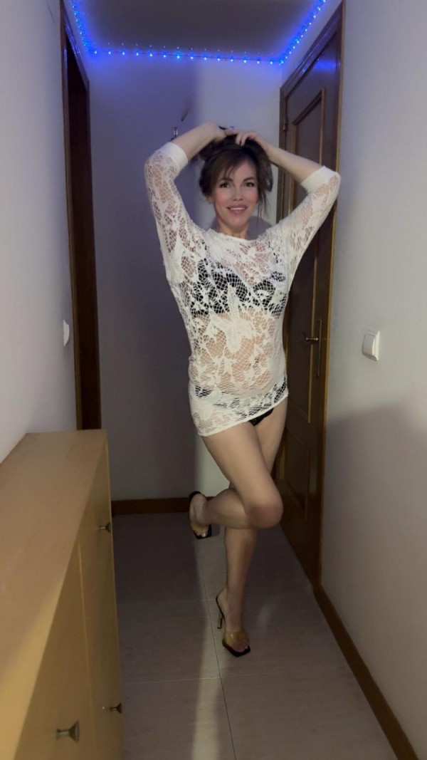 Sensual y Completá Daría de nuevo en la cala Viyajollosa