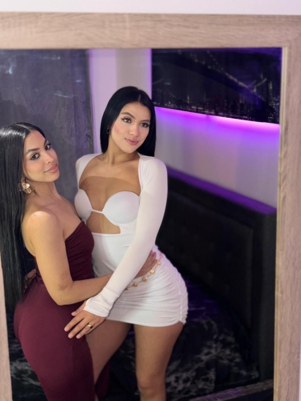 DUO,DE,LOCURA,NOS,ENCANTA,LA,FIESTA,EXTROVERTIDAS