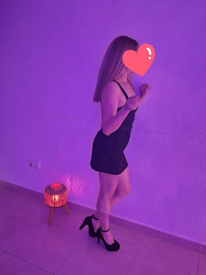 latina rubia guapa y con ganas en VERA