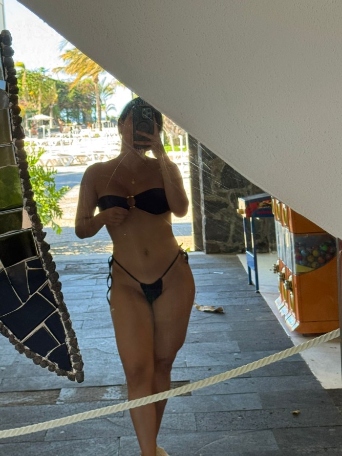 SARA DULCE SEXY OJITOS CLAROS ARRECIFE