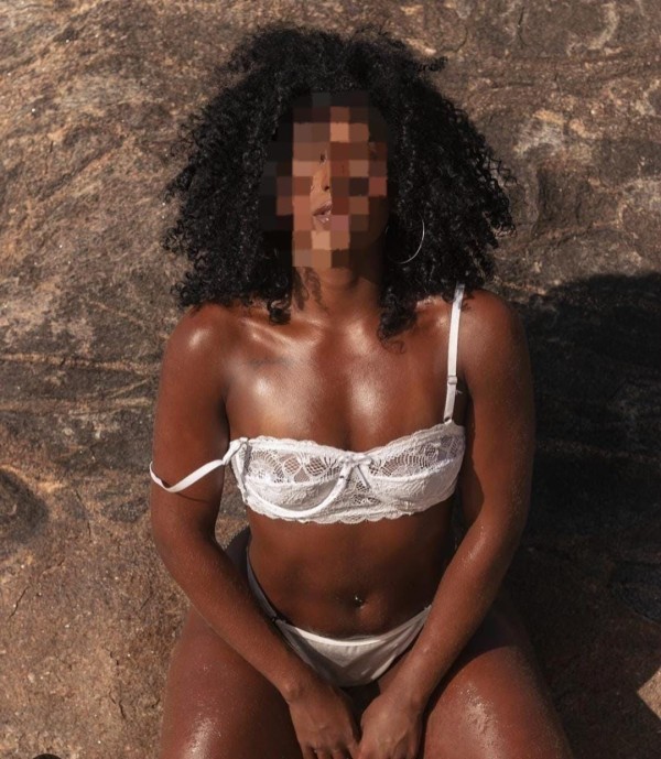 Brasileña manuziña