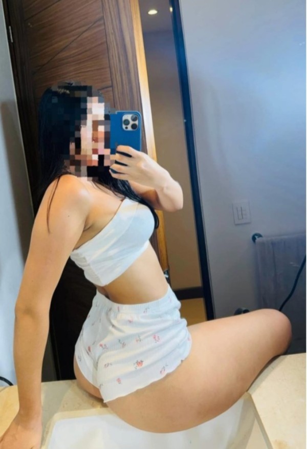 MUJER LATINA RECIEN LLEGADA