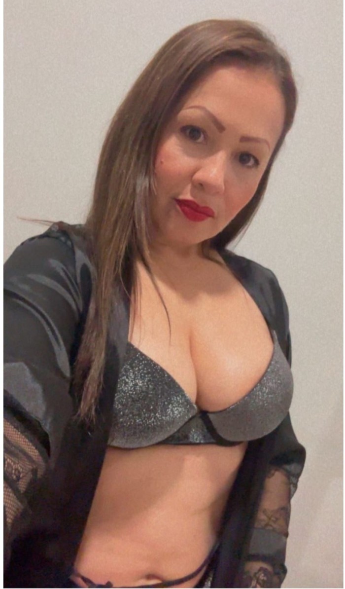 A Coruña Sensual, cariñosa y cachonda