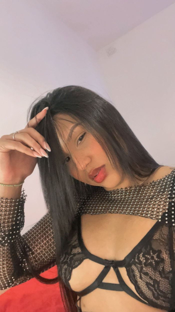 Gabriela latina jovencita PUNTA UMBRÍA