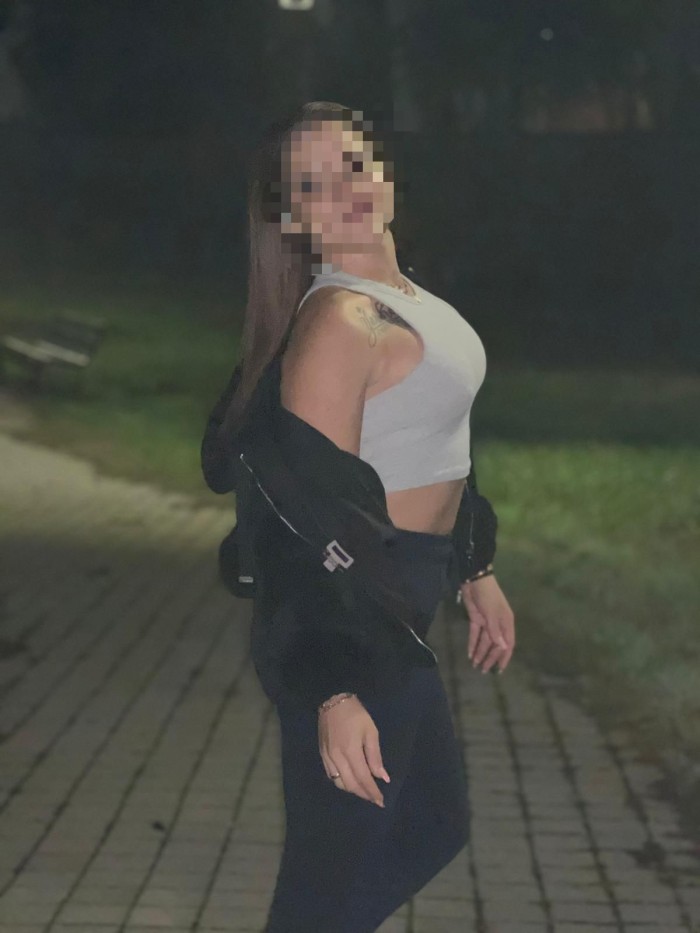 ESTAMOS DE FIESTA TE UNES ?